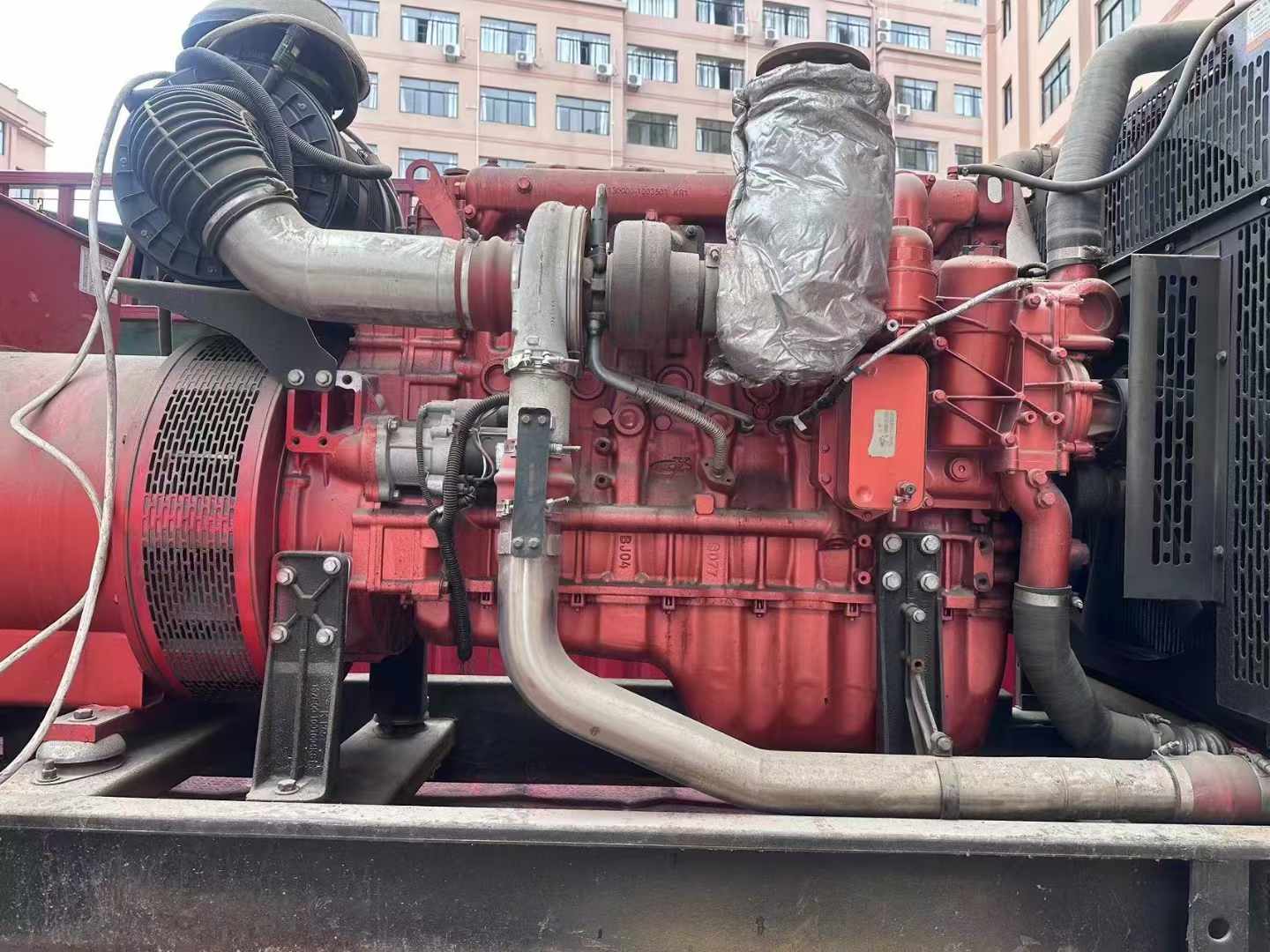 南岳如何选择适合 600kW 柴油发电机组的过载保护器？