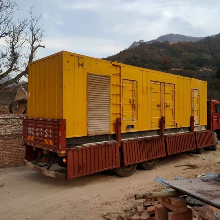 南岳200kW 发电机组在带电阻性负载时，输出功率会受到哪些因素的影响？